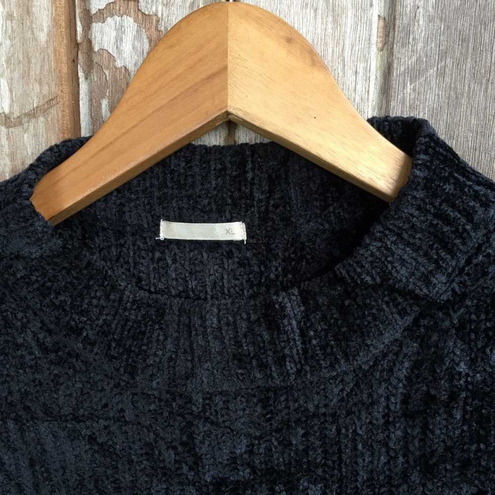 Designer - GU Japanese Brand Knitwear - image 2