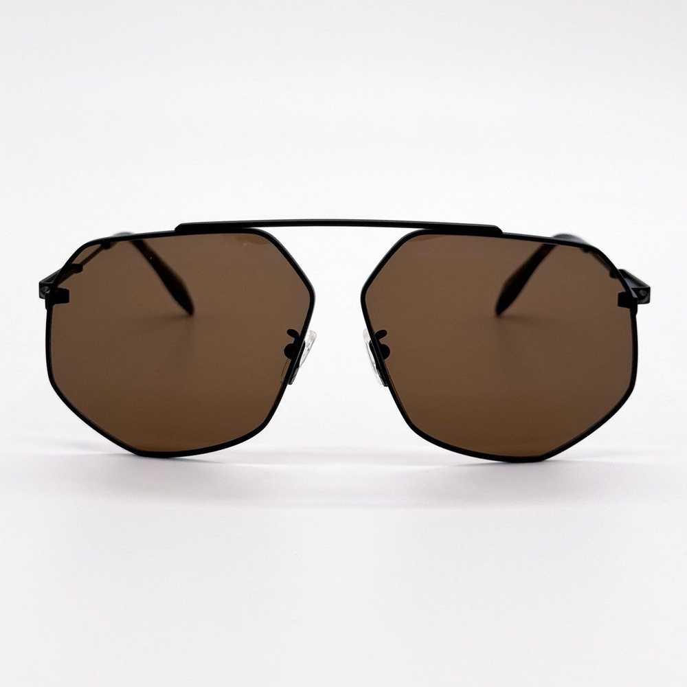 NEW ALEXANDER MCQUEEN AM0229SA 002 UNISEX SUNGLAS… - image 3