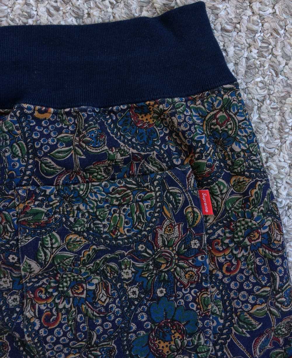 F/W 2011 Supreme Paisley Sweat Shorts size XL - image 3