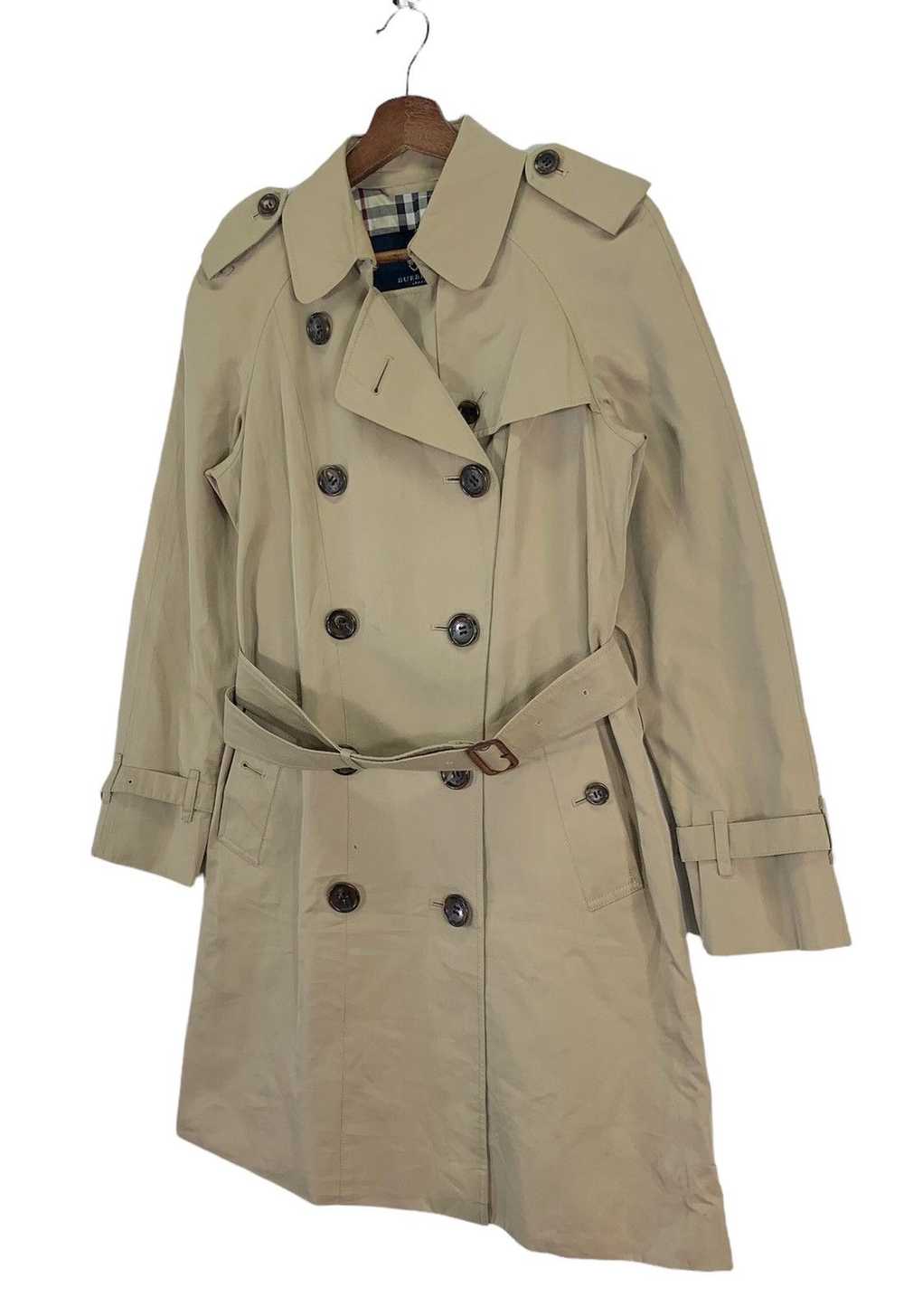 VINTAGE LUXURY BURBERRY OF LONDON TRENCH COAT SIZ… - image 2