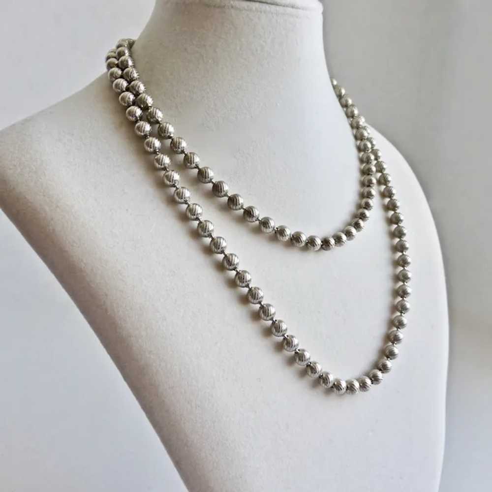 Long Slinky Necklace of Silver Tone Metal Texture… - image 5