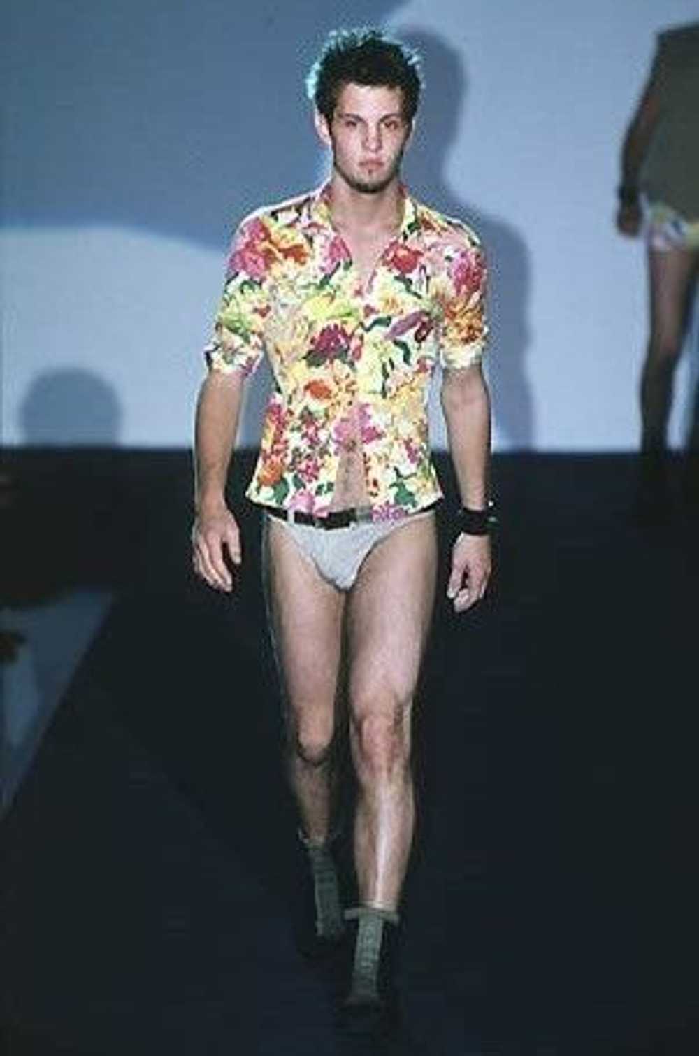 Gucci × Tom Ford S/S 1999 Runway Floral Print Shi… - image 9