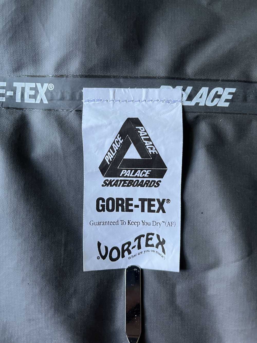 Goretex × Palace Palace Gore-Tex Vortex PacLite J… - image 7