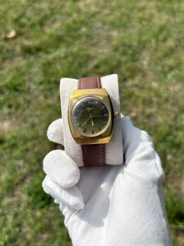 Vintage × Watch × Watches Vintage Watch Luch Sovie