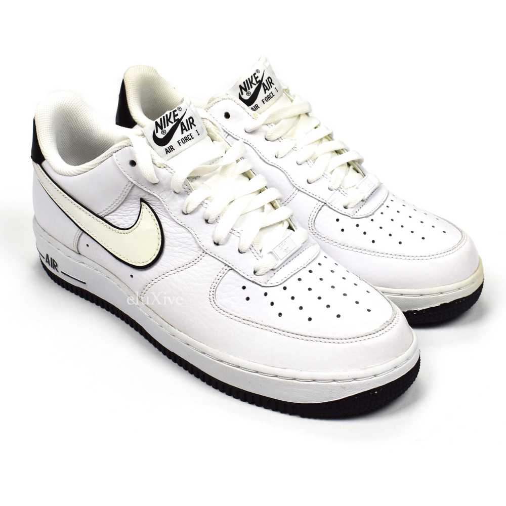 2011 Nike Air Force 1 Low Outline White Black DS - image 1
