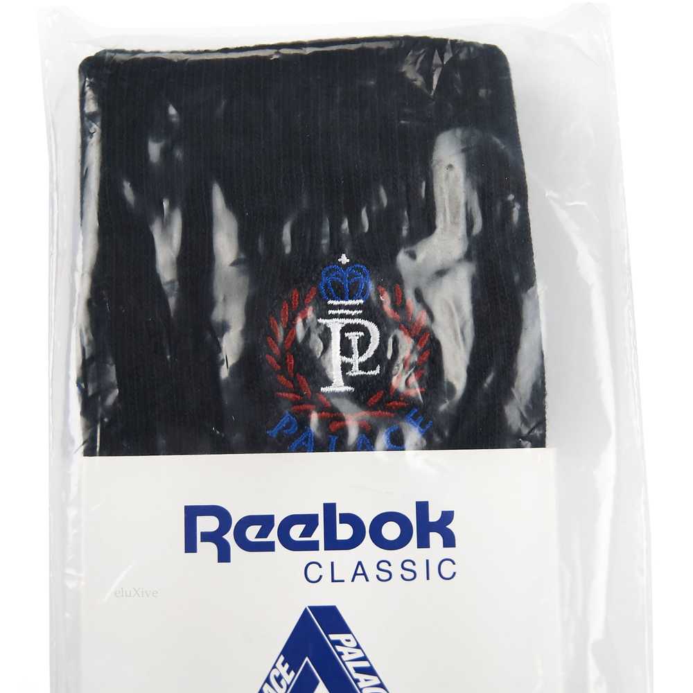 Palace Reebok Wreath Logo Socks (Black) - image 4