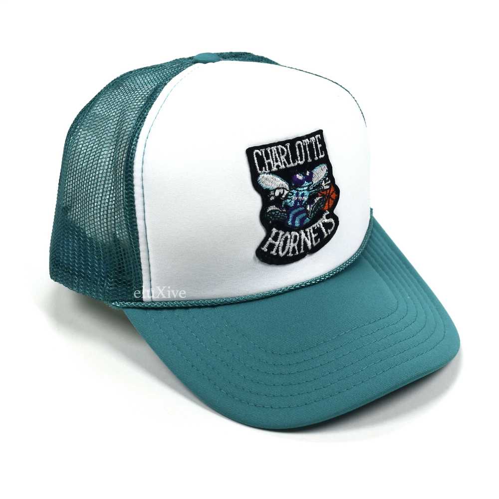 Charlotte Hornets 90s Vintage Logo Patch Trucker … - image 1