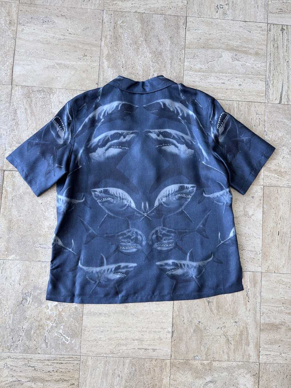 Burberry Shark Print 100% Silk Camp Collar Shirt - image 2