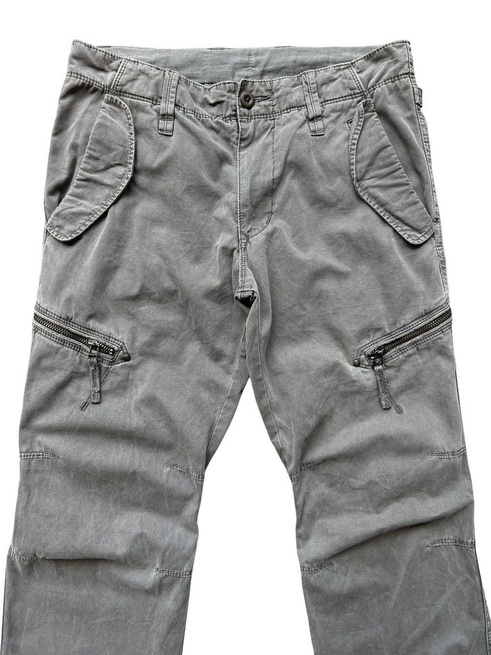 Uniqlo Multipocket Smoke Bondage Cargo Pants 31x31 - image 4