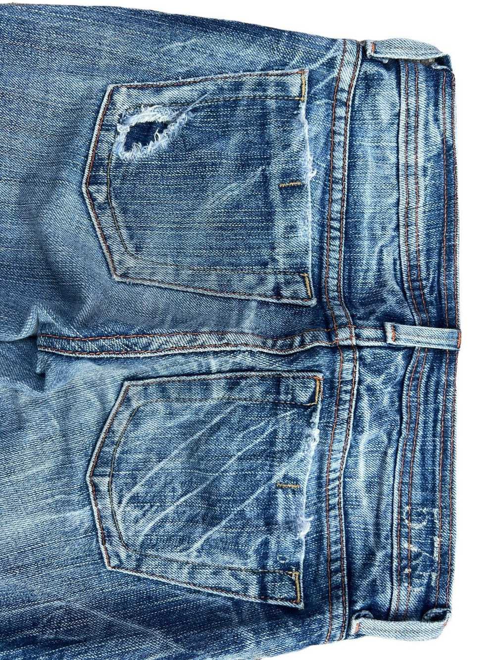 Distressed Denim - 575 Denim Distressed Patch Thr… - image 8