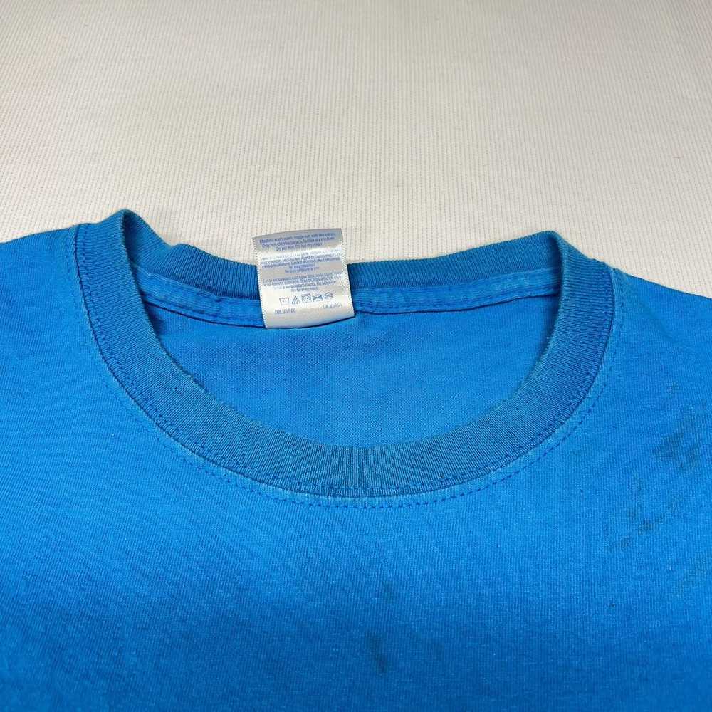 Gildan × Streetwear × Vintage Car Tee Shirt Blue … - image 7