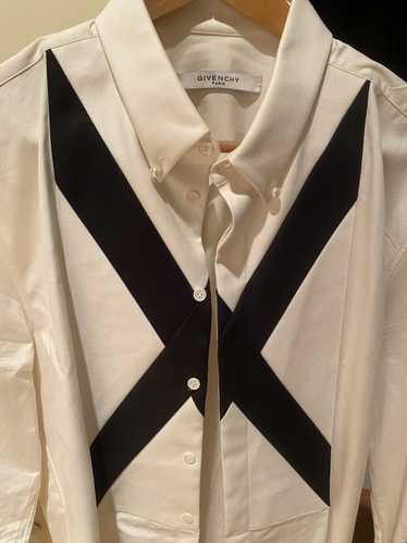 Givenchy Givenchy Pearl collar X shirt