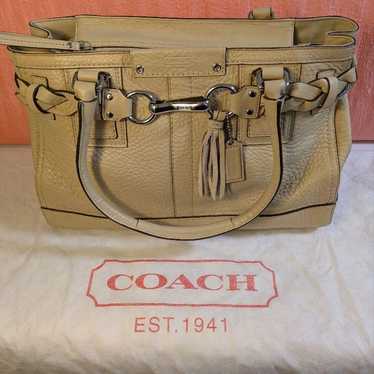 COACH Beige Leather Shoulder Bag