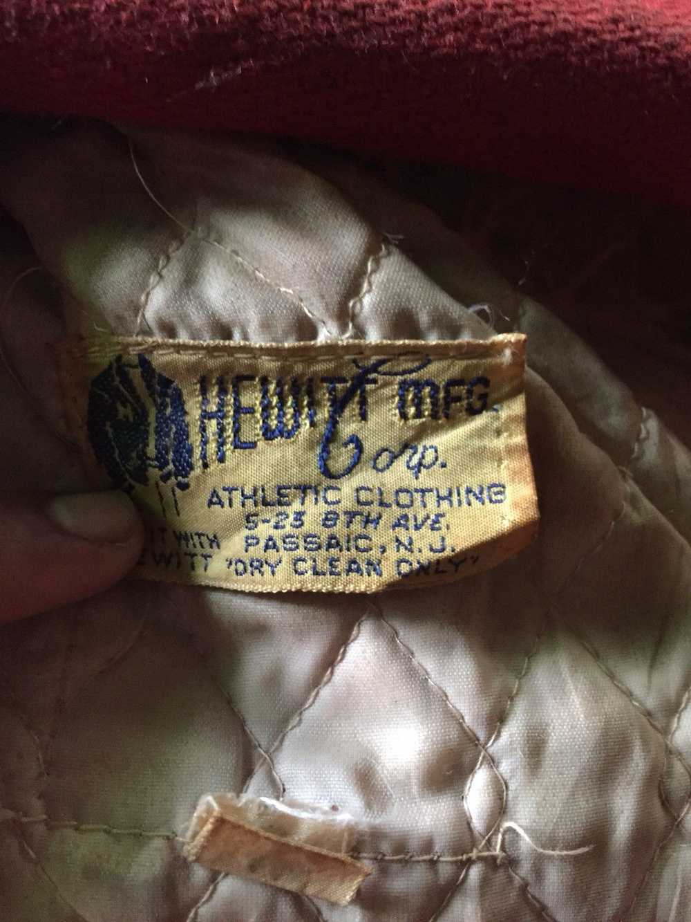 !Vintage Hewitt 70s mfg Varisty Jacket - image 3