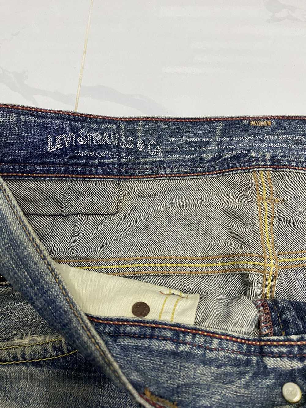 Levi's VINTAGE LEVIS 502 DISTRESSED BAGGY DENIM J… - image 11