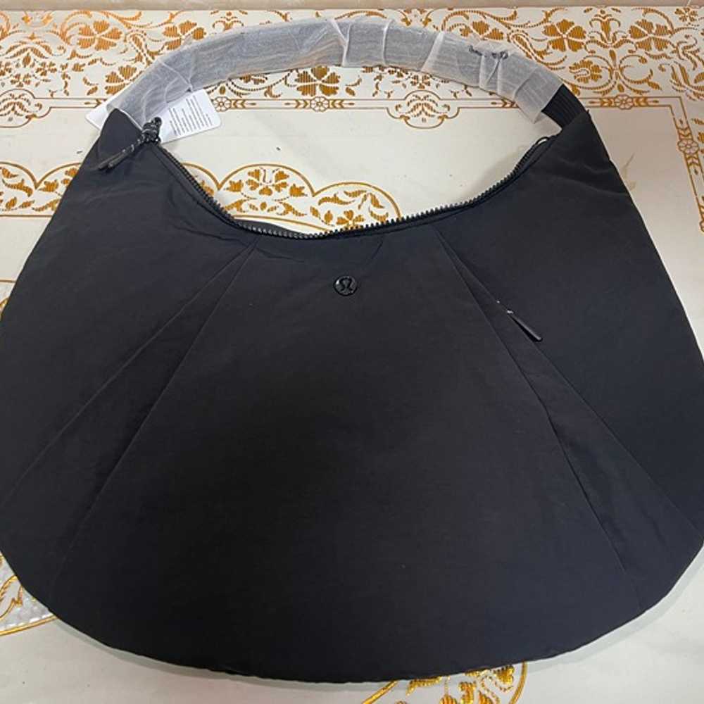 lululemonPleated Shoulder Bag 10L - image 1