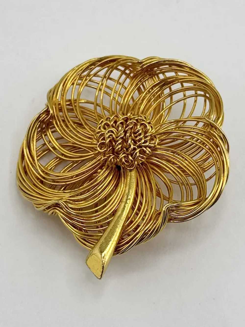 Vintage wire wrapped flower brooch pin - image 4