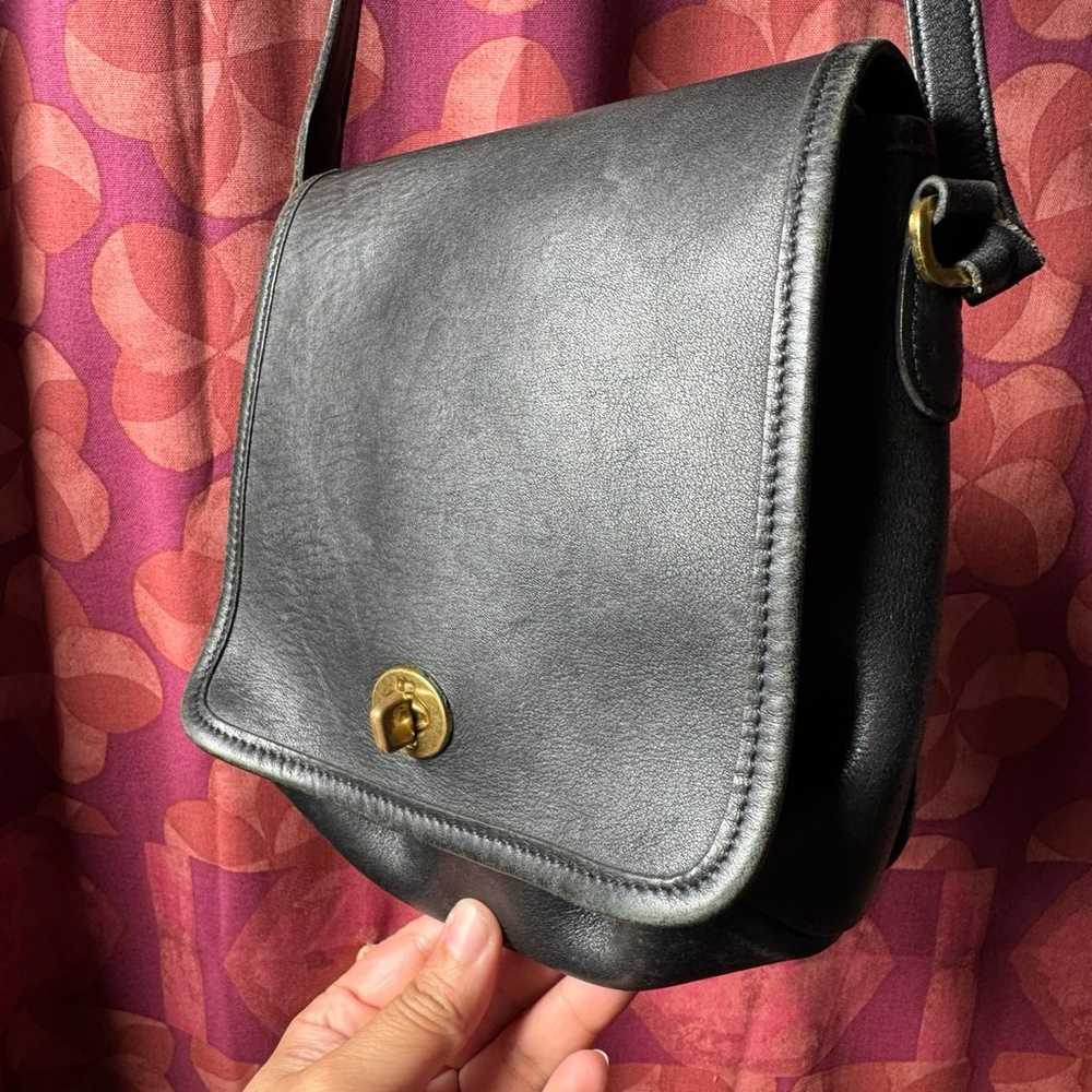 Vintage Coach Crossbody // Black - image 2