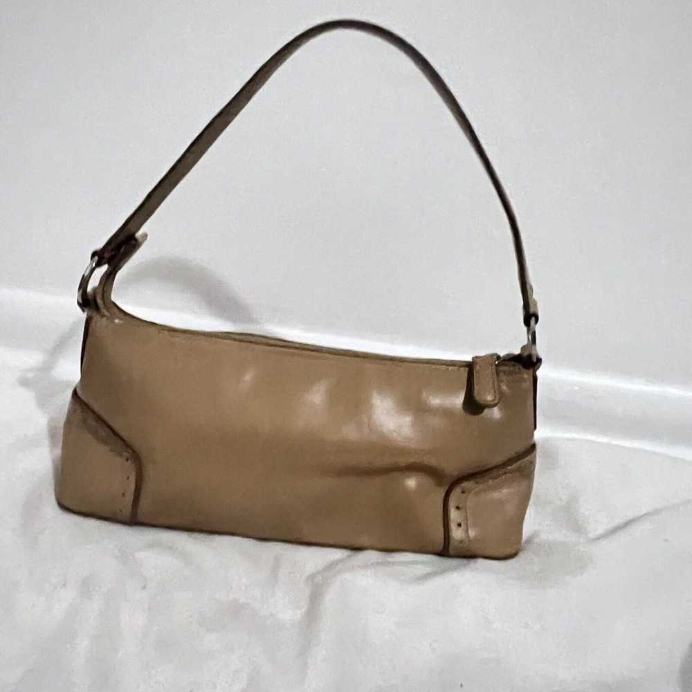 Tommy Hilfiger Tan Small Shoulder Handbag Purse V… - image 2