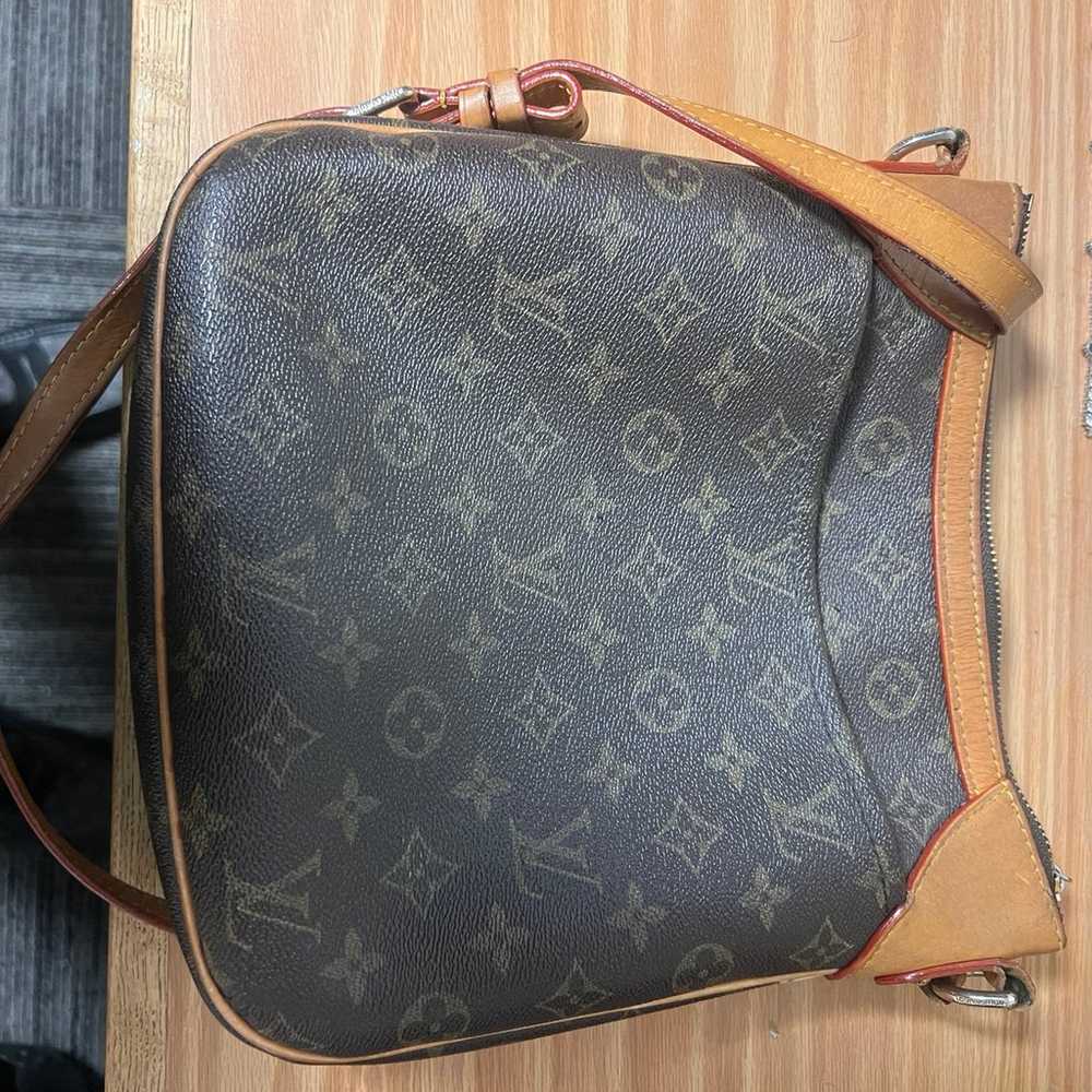 LV ODEON MM Handbag - image 2