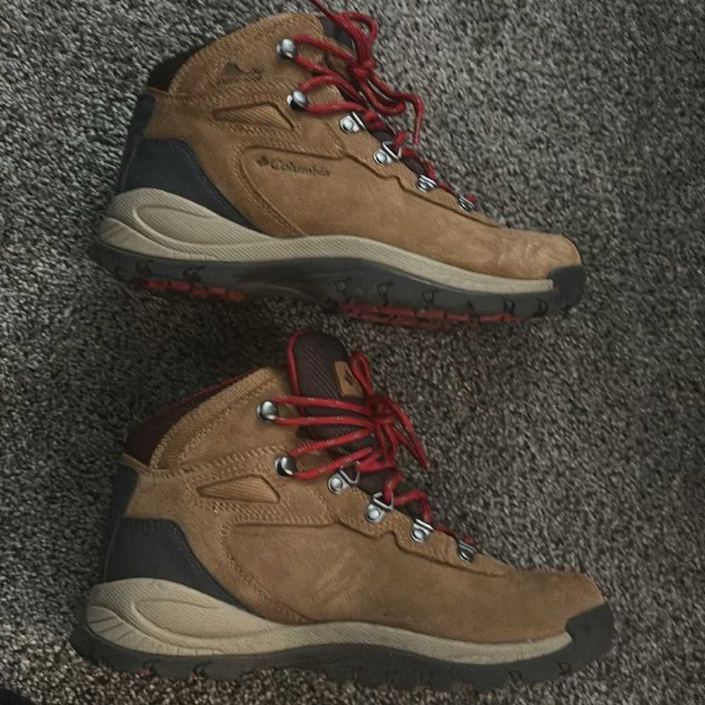 Columbia hiking boots - image 3