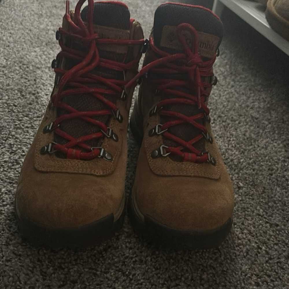 Columbia hiking boots - image 4