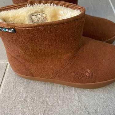 THE NORTH FACE sheepskin boots US 5 (23 cm) - image 1