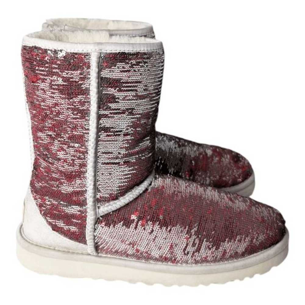 UGG Classic Short Sequin Winter Boot Size 7 - image 3