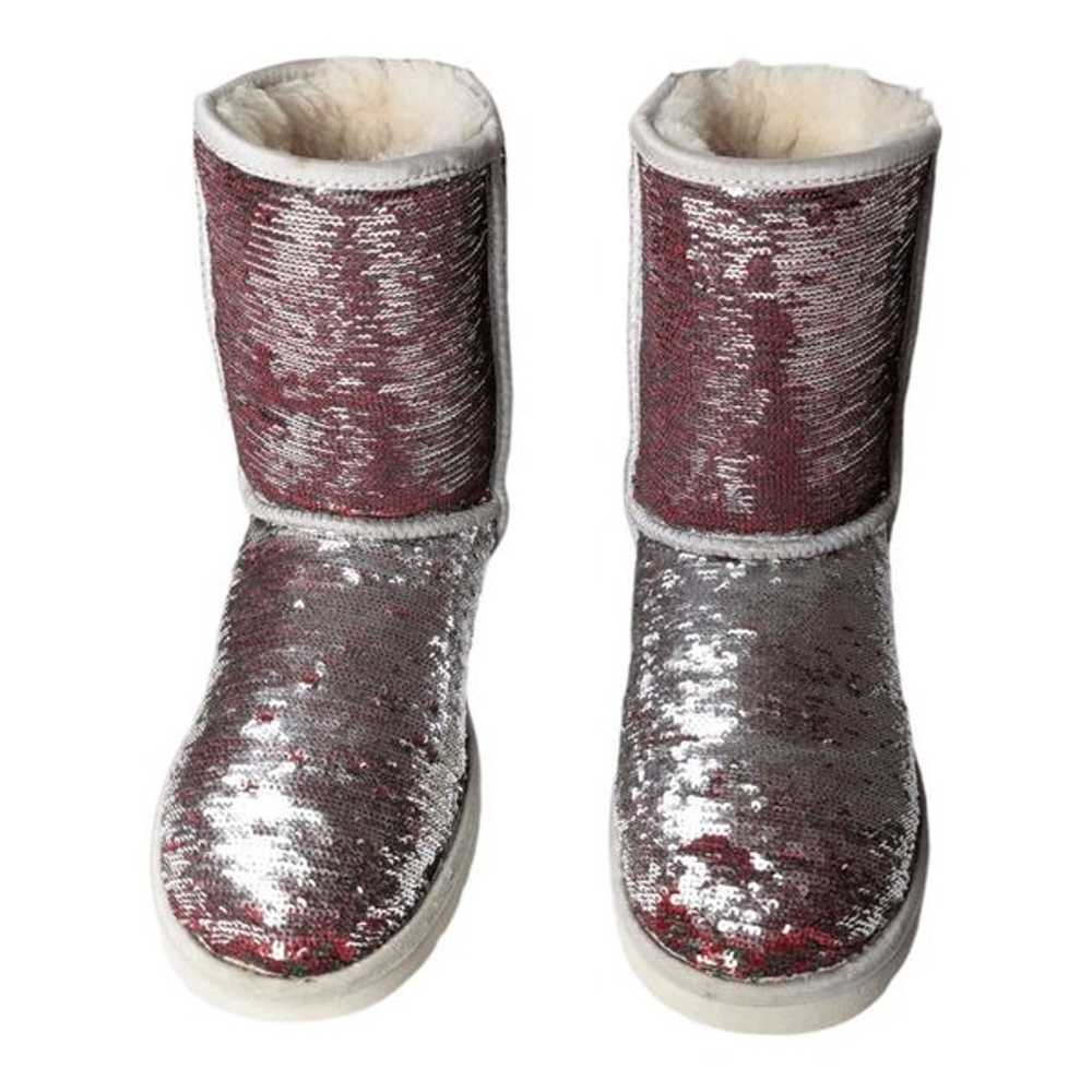 UGG Classic Short Sequin Winter Boot Size 7 - image 4