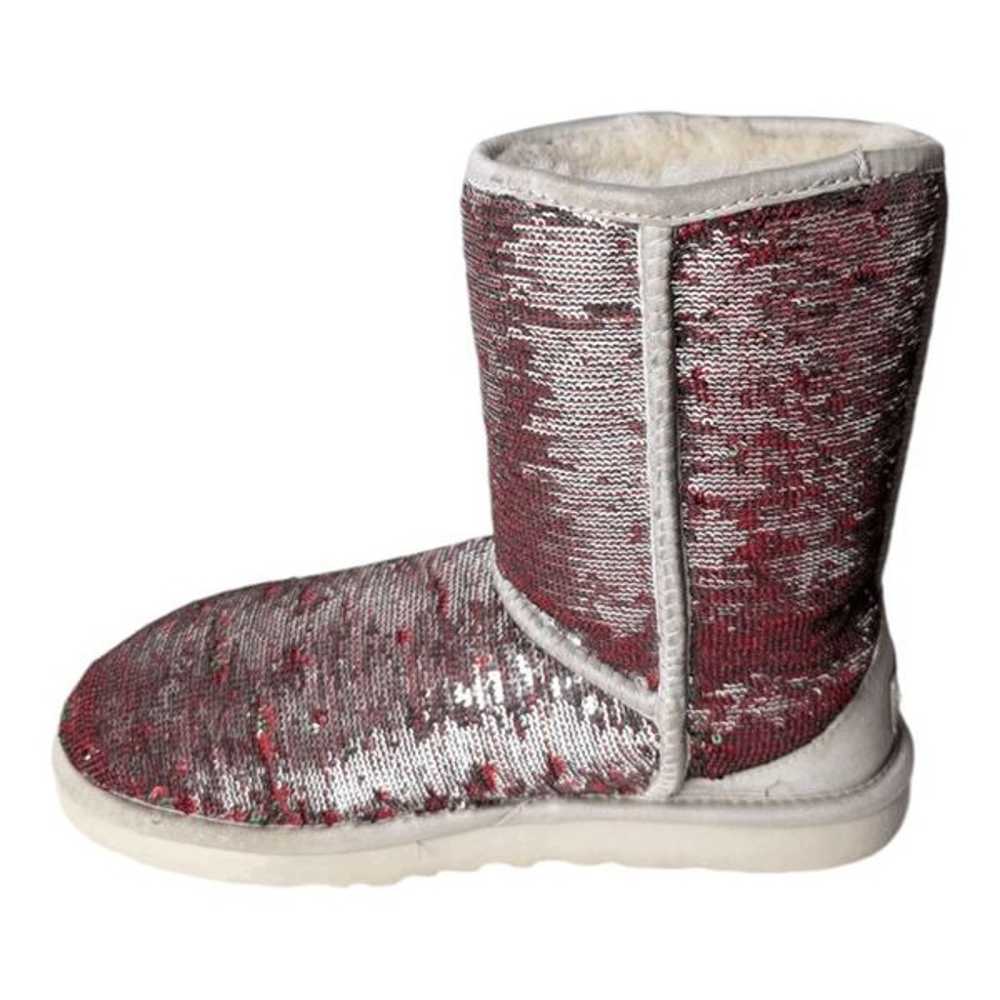 UGG Classic Short Sequin Winter Boot Size 7 - image 7