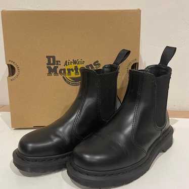 Dr. Martens 2976 MONO Chelsea