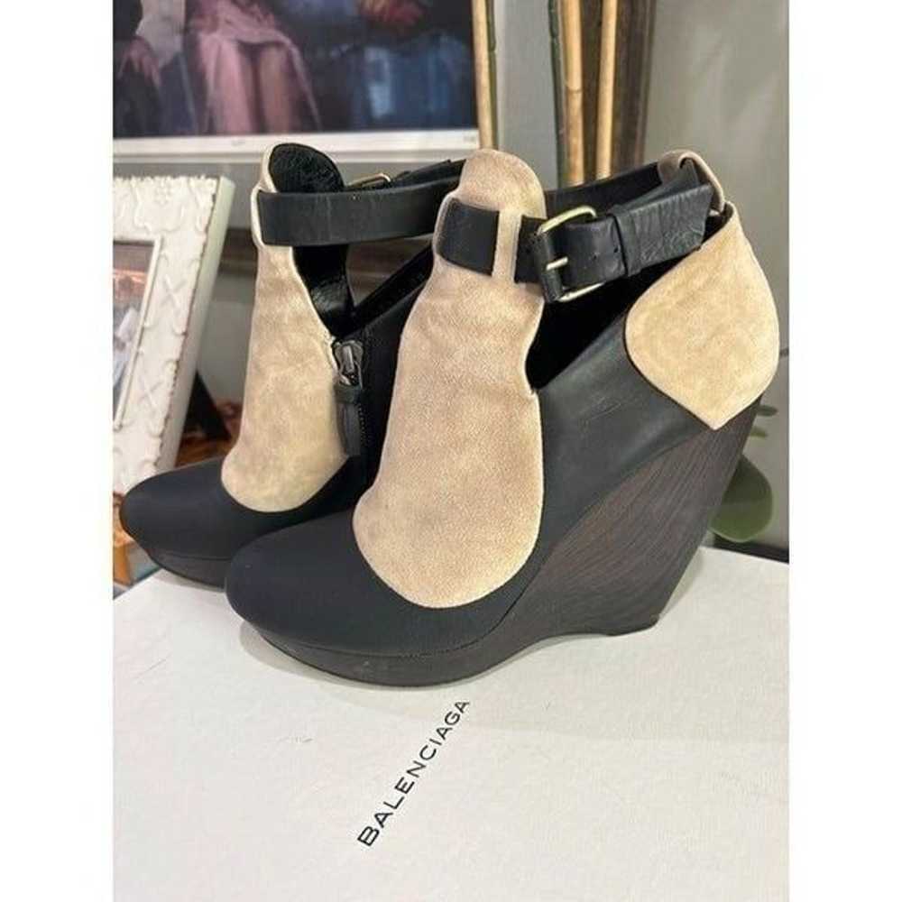 Balenciaga Leather Ankle Boots Beige Black Womens… - image 9