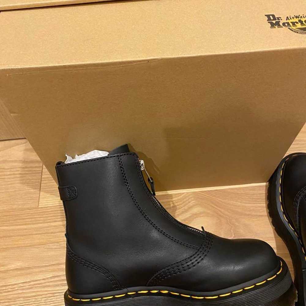 Dr. Martens black side gore boots - image 7