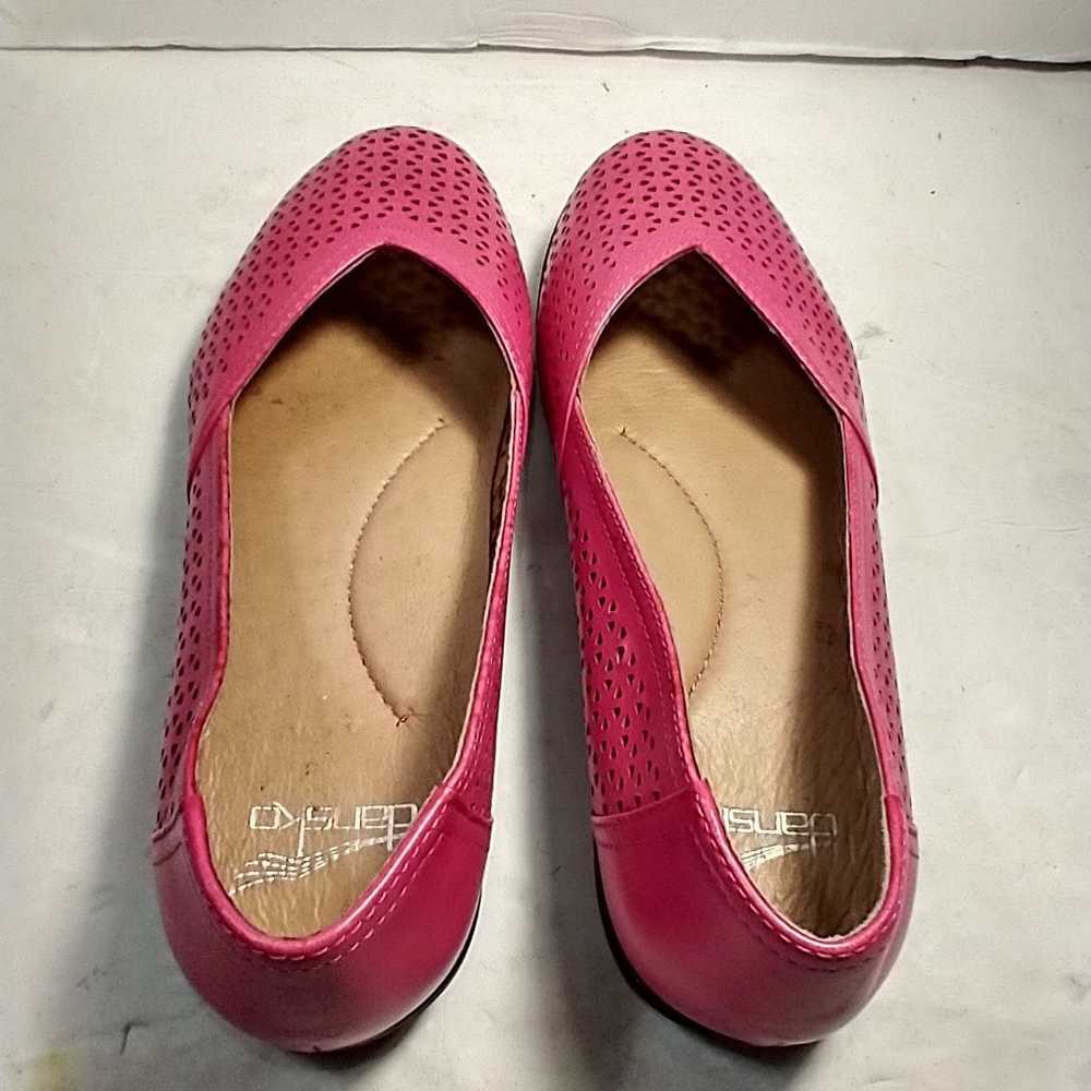 Dansko Neely Fuchsia Pink Leather Perforated Flat… - image 8