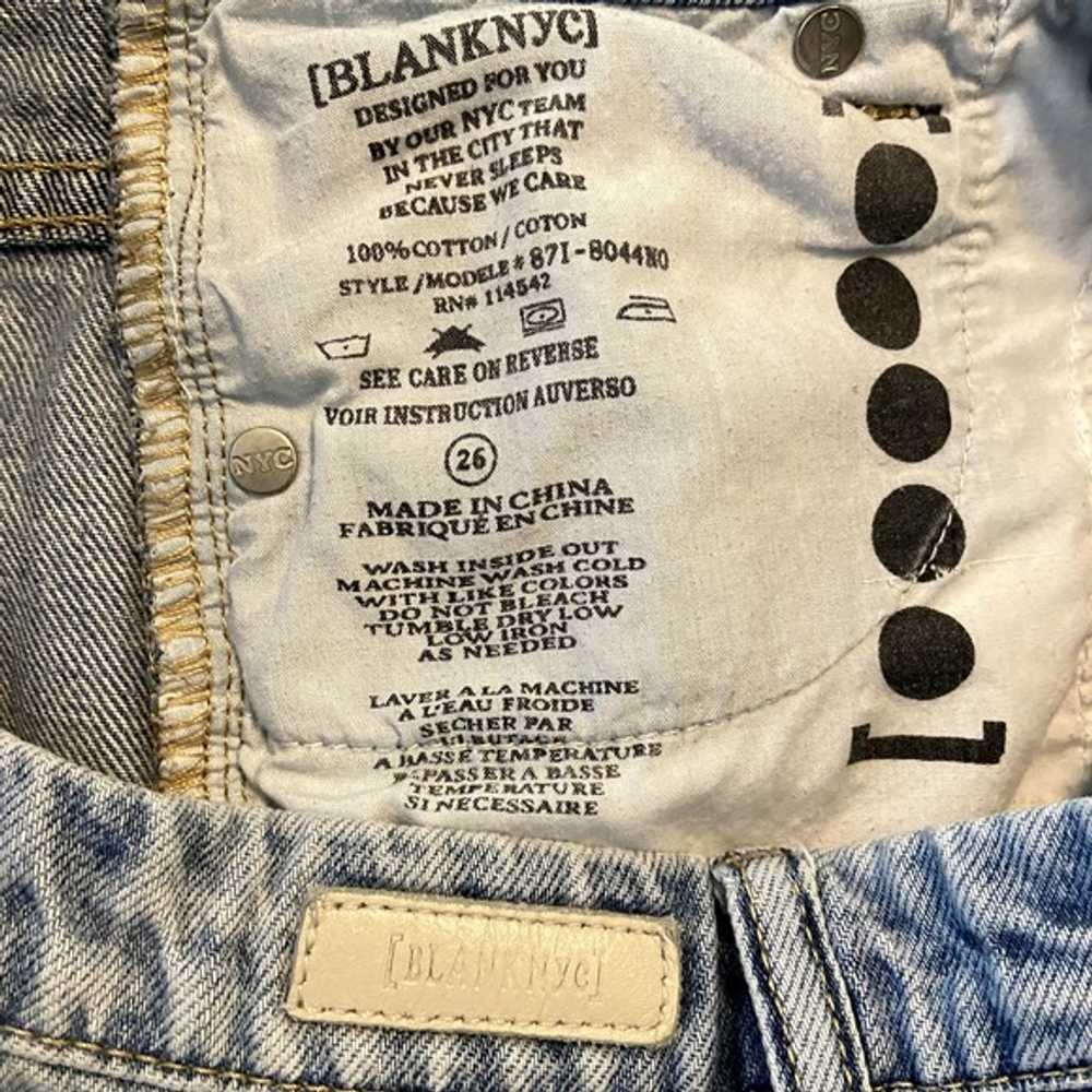 Blank NYC - BLANKNYC Wedge Short Cut-off Distress… - image 4