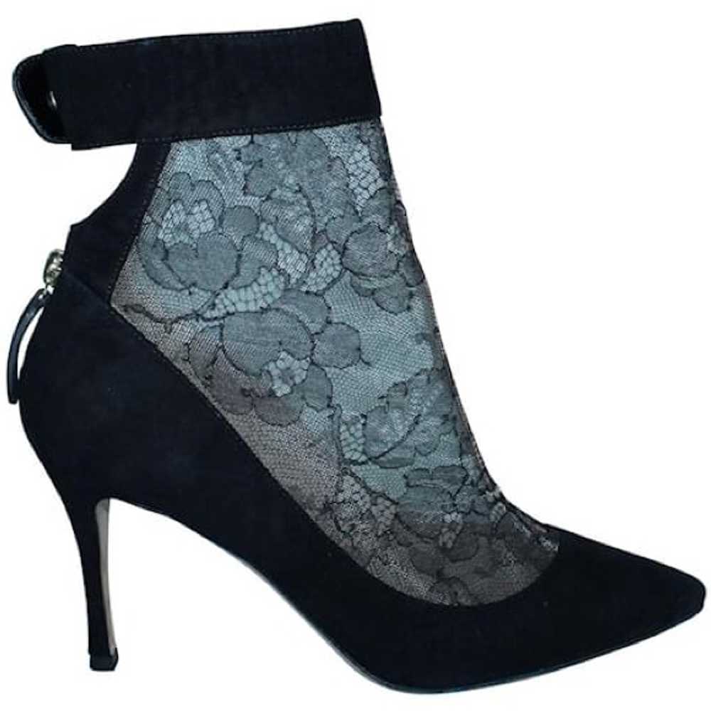 Gorgeous Valentino Lace And Suede Ankle Boots - image 3