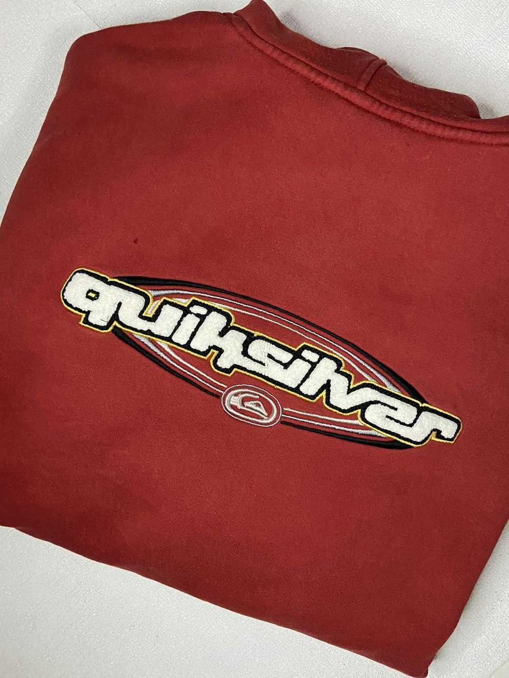 VINTAGE 90s QUIKSILVER SPELLOUT GRAPHIC FADED RED… - image 4