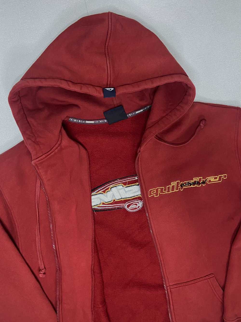 VINTAGE 90s QUIKSILVER SPELLOUT GRAPHIC FADED RED… - image 5