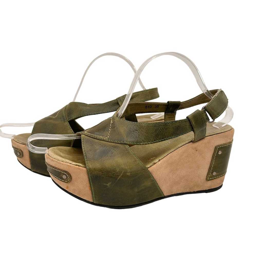 Antelope Green Leather Platform Slingback Sandals… - image 9