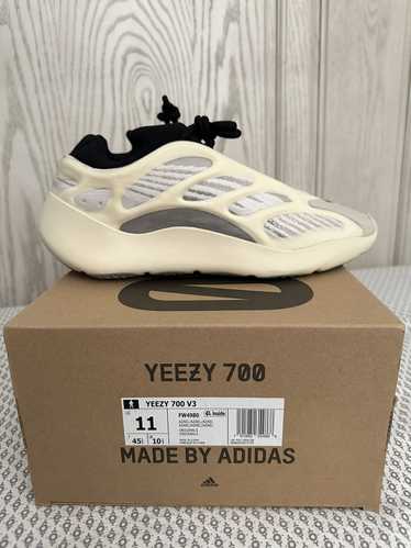 Adidas × Kanye West Adidas 700 V3