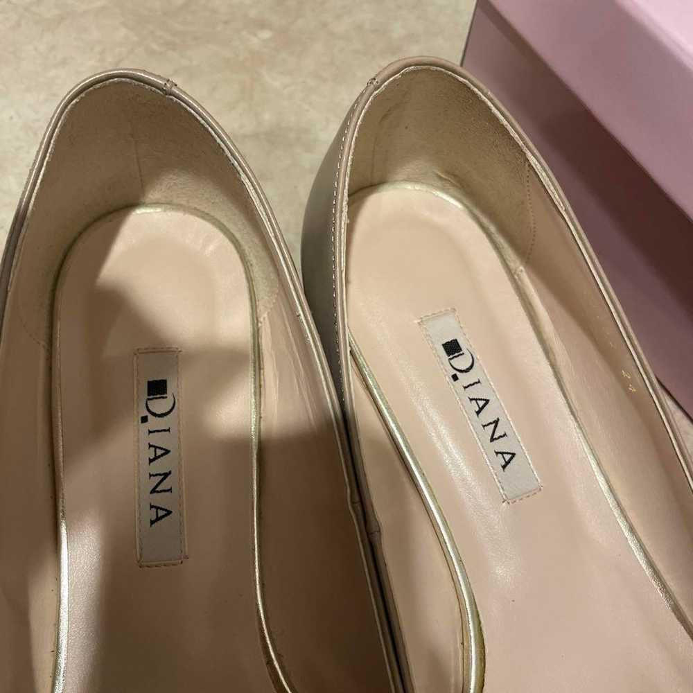 [With box] DIANA Beige Pumps - image 4