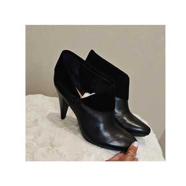 NWOT Coach Annika Black Leather Heels Size 9.5 - image 1