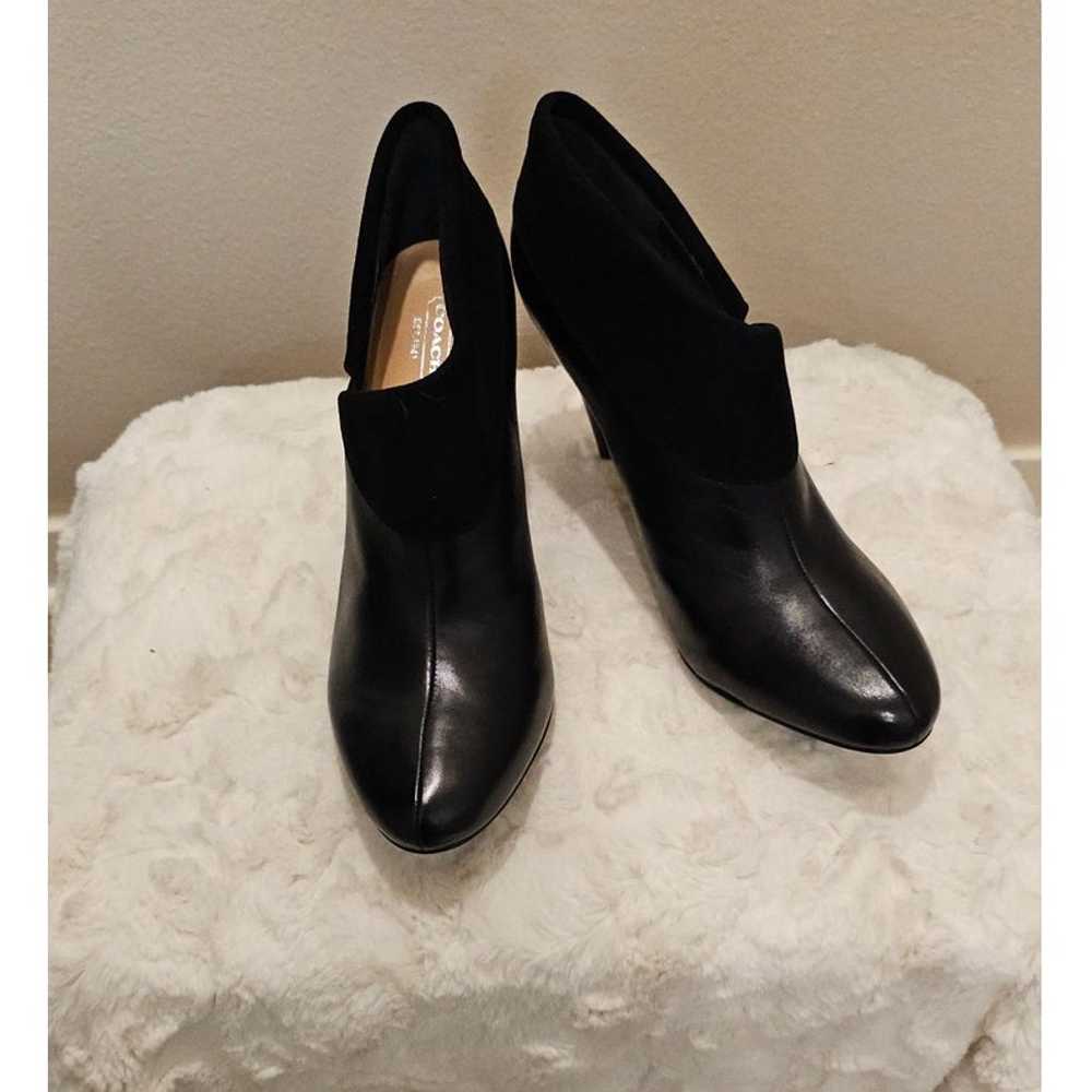 NWOT Coach Annika Black Leather Heels Size 9.5 - image 2