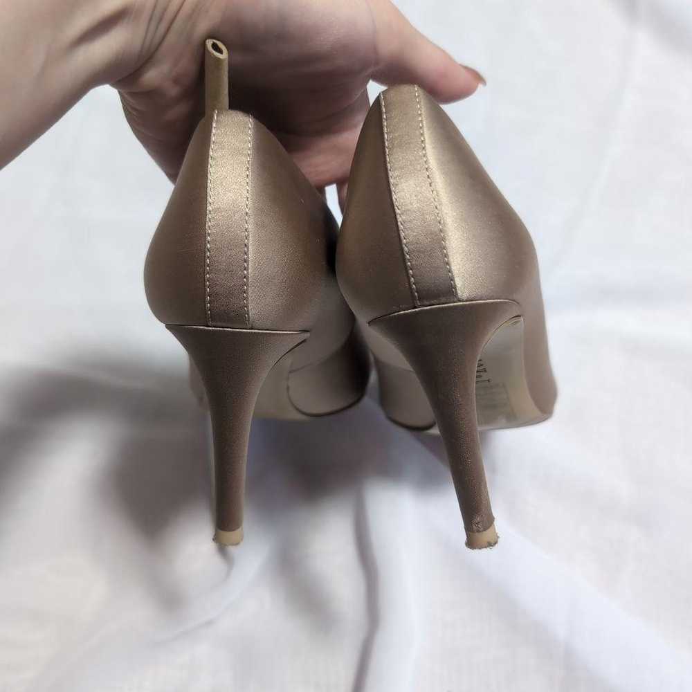 Staccato pumps with embellishments in satin, 22cm. - image 4