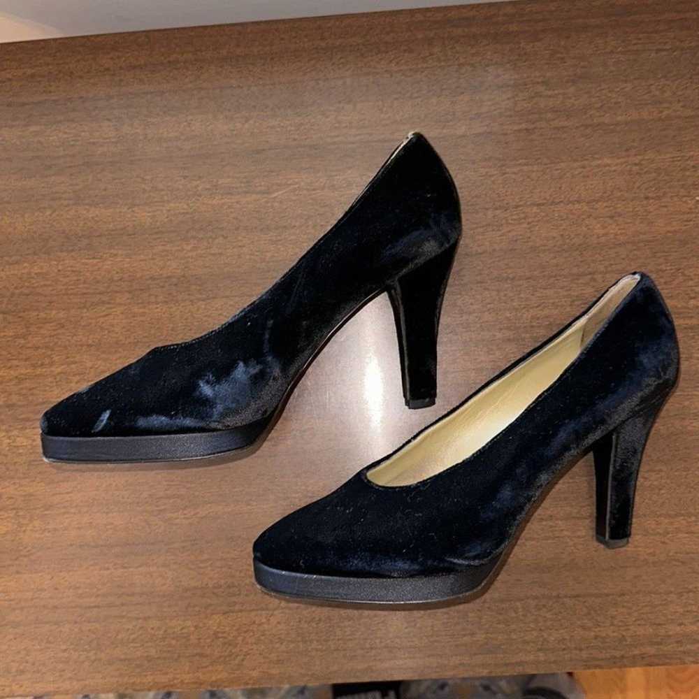 Yves Saint Laurent Suede Heels, Size 7.5 - image 1