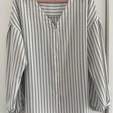 URBAN RESEARCH DOORS Stripe V-Neck Blouse