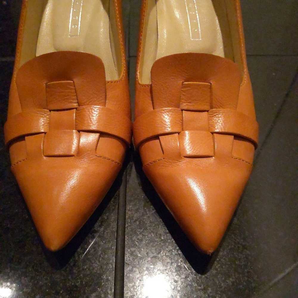 YOSHITO Leather Pointed Toe Pumps - image 3