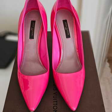 Louis Vuitton high heel pumps