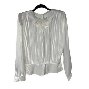 Vintage Nicola White Pearl Lace Neckline Pleated B