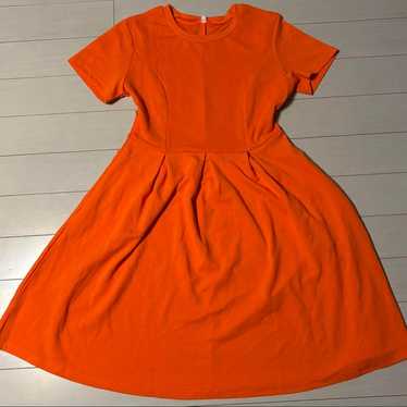 Orange short-sleeve knee-length dress, size L, vin